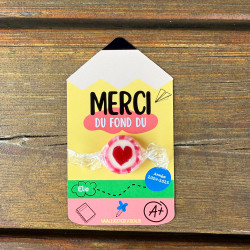 Carte crayon avec bonbon coeur