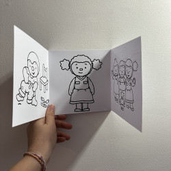 Dépliant de 5 coloriages personnalisés